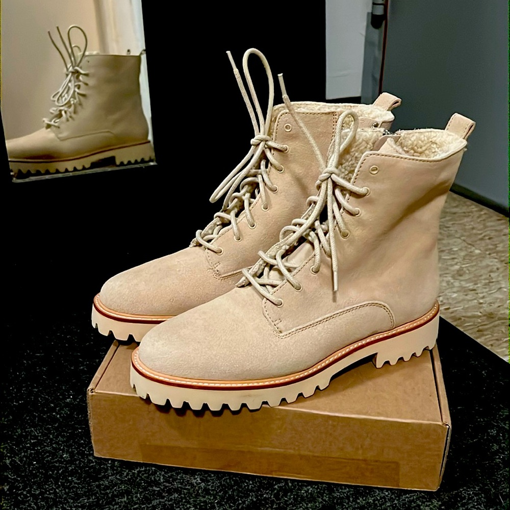 Banana Republic Factory Boots 7.5 New